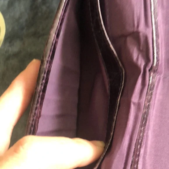 Elegant Purple Genuine Leather Women's Wallet - Picture 7 of 16